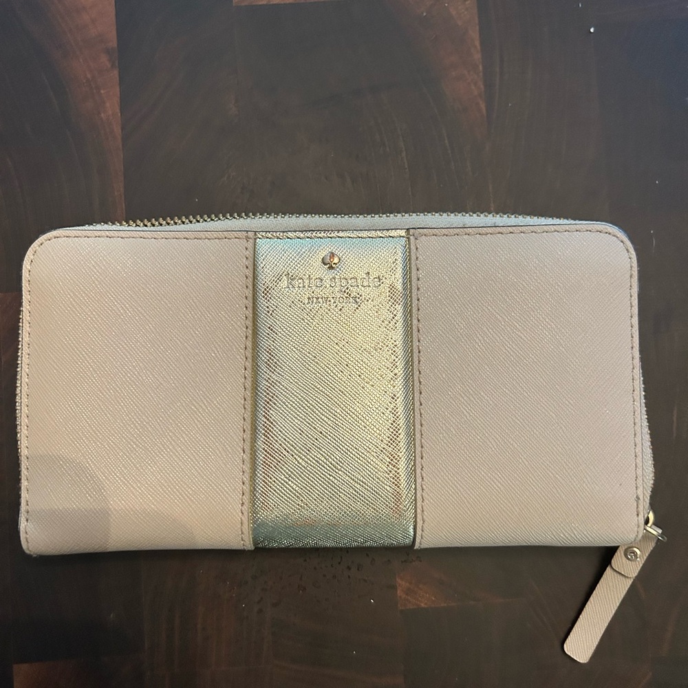 Kate Spade Cream and Gold Wallet